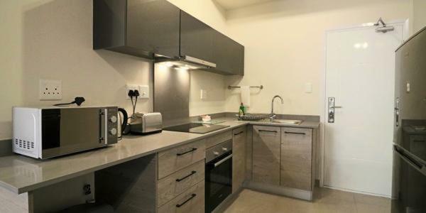 Lakeside Apartments โจฮันเนสเบิร์ก ภายนอก รูปภาพ